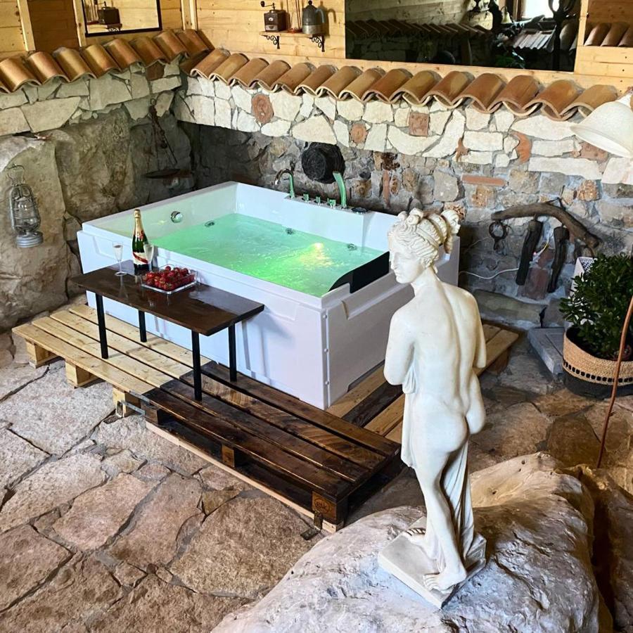 Le Capanne Di Villa Margherita Sonnino Екстериор снимка