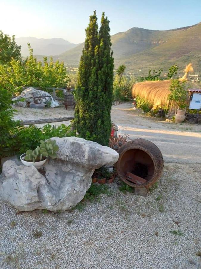 Le Capanne Di Villa Margherita Sonnino Екстериор снимка