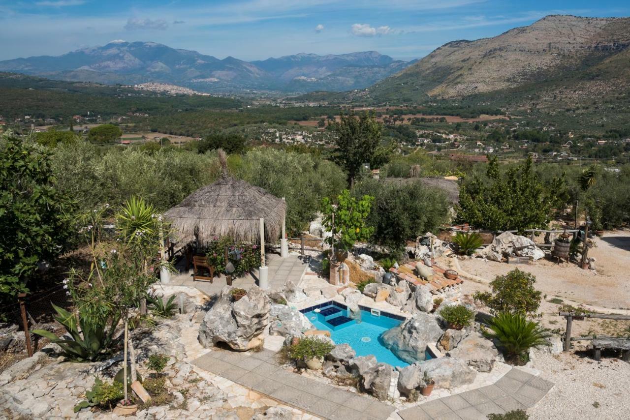 Le Capanne Di Villa Margherita Sonnino Екстериор снимка